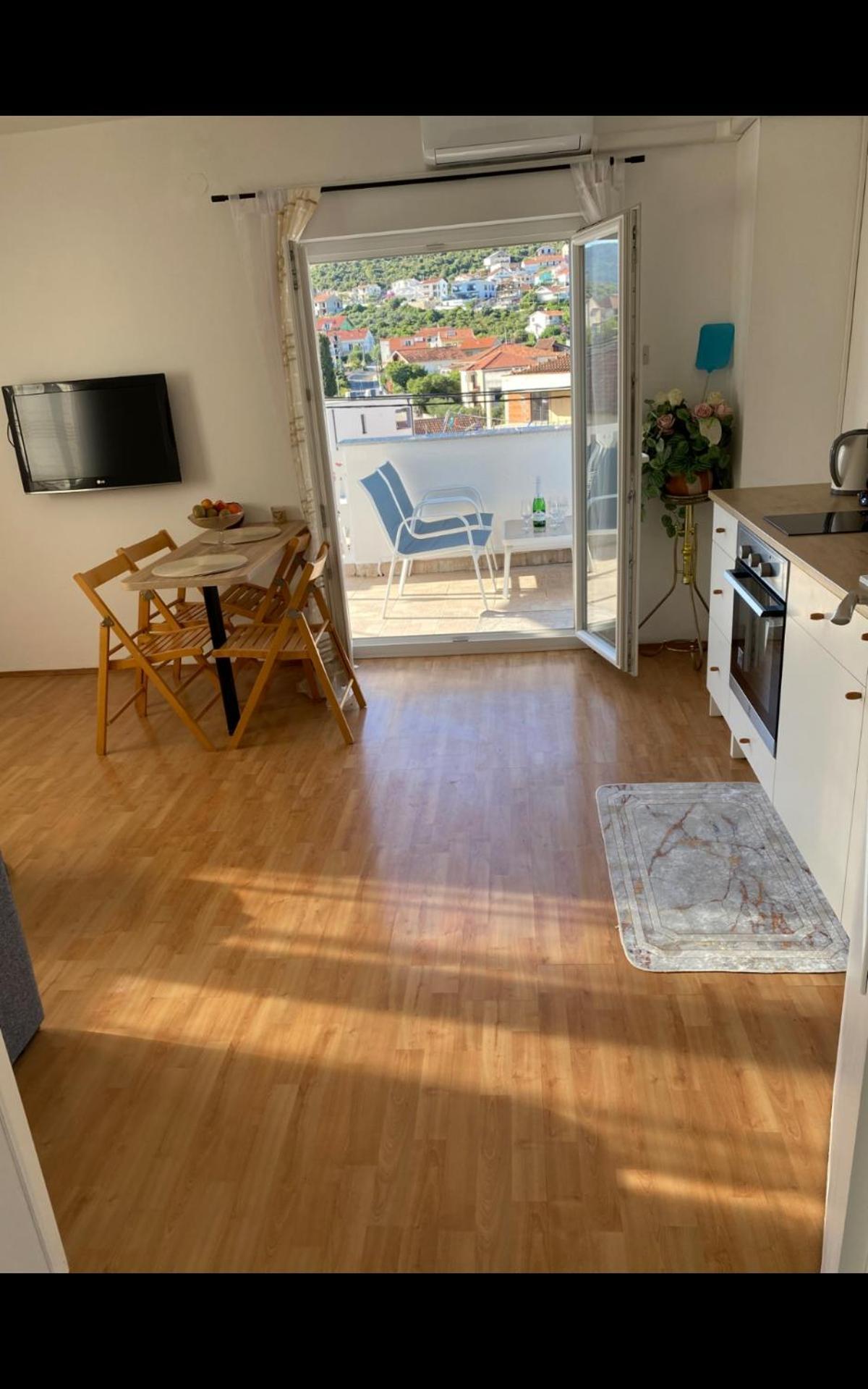 Apartment Remi, Penthouse With Balcony, Free Parking Marina Exterior photo