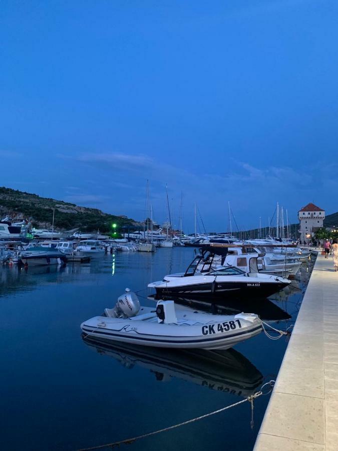 Apartment Remi, Penthouse With Balcony, Free Parking Marina Exterior photo